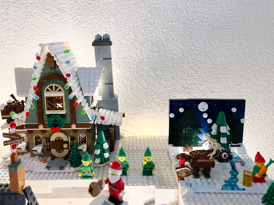 Fijne feestdagen! Ons LEGO winterdorpje is af!