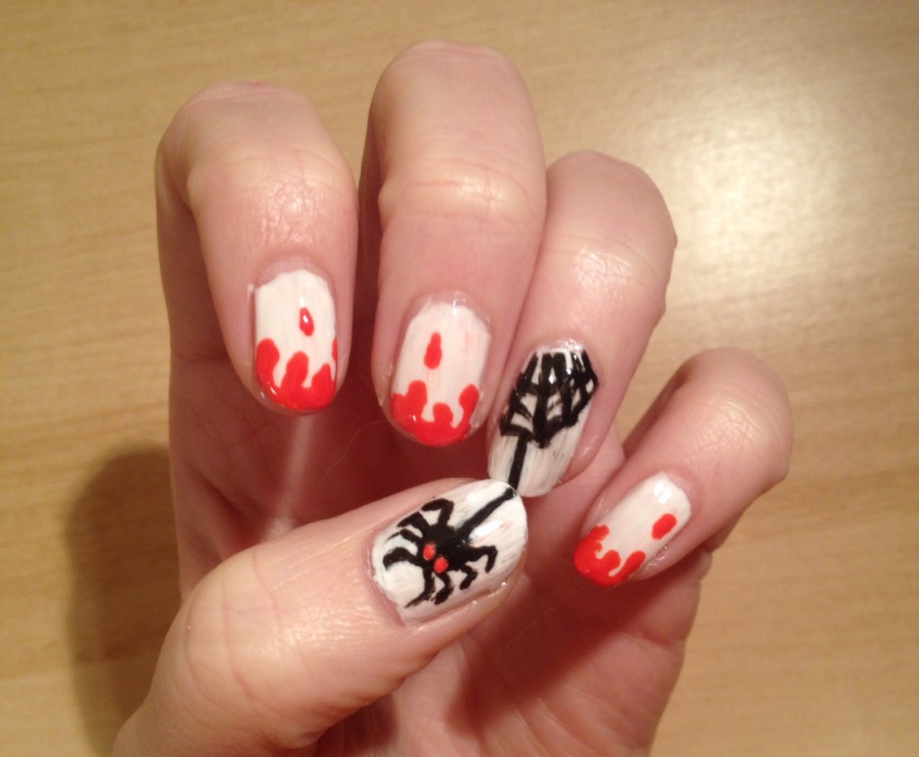 Halloween nail art